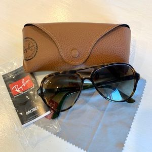 Tortoise Aviator Ray - Bans